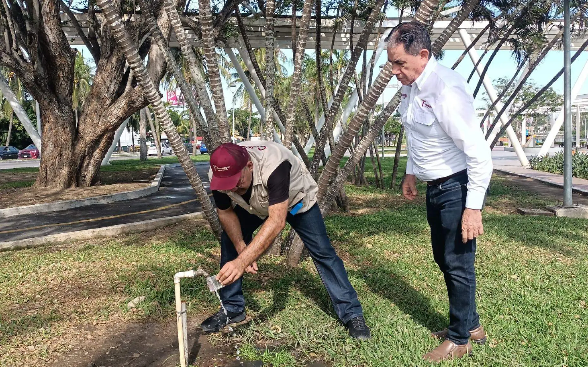 Coepris realiza supervisión de niveles de cloro residual en el agua Antonio Campos (2)